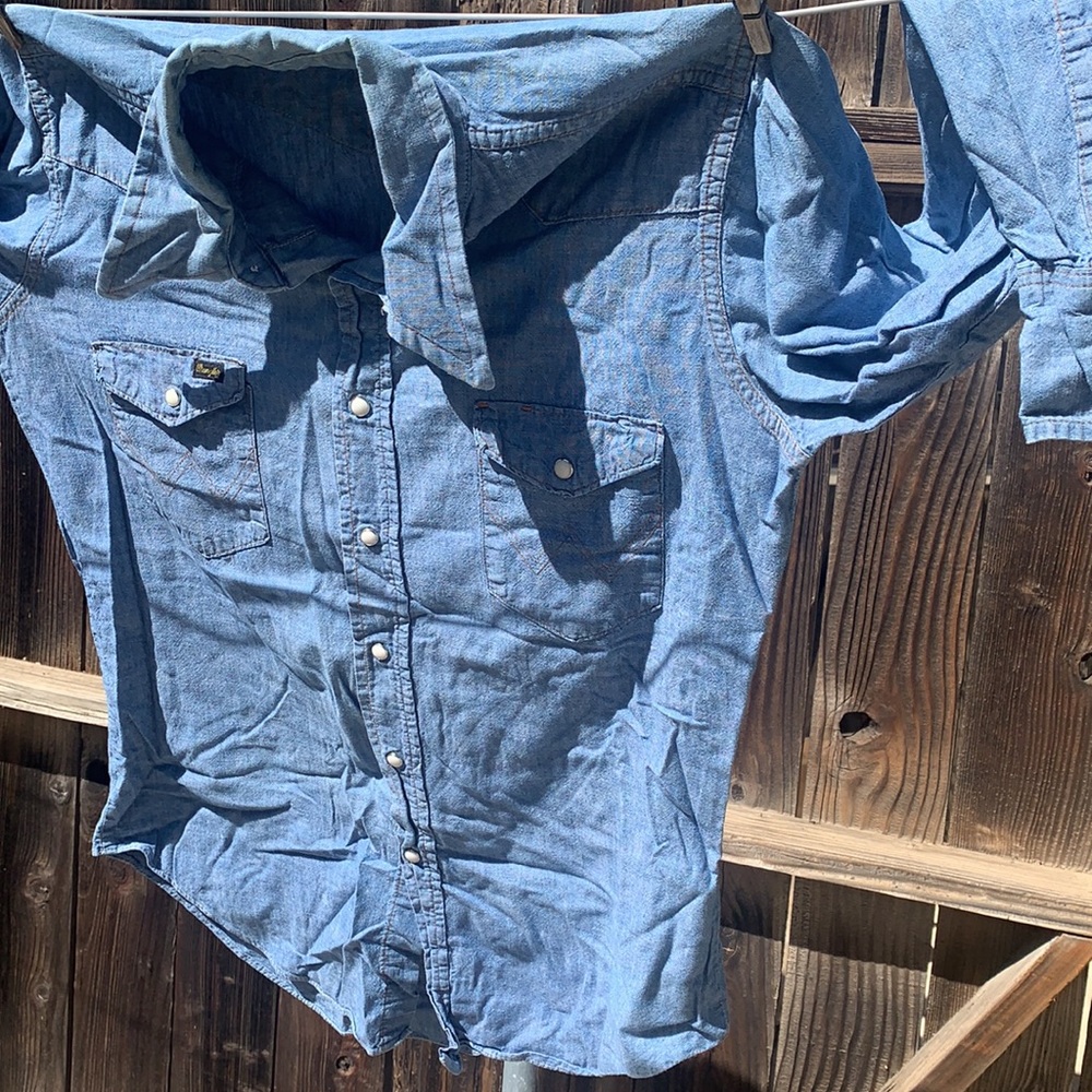 Vintage 1960 Men’s Wrangler Pearl Snap Denim Shirt - image 4